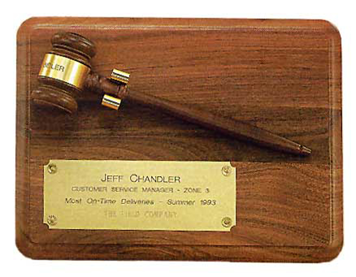 Mens-Walnut-Plaque-with-removable-Gavel-P3947.aspx